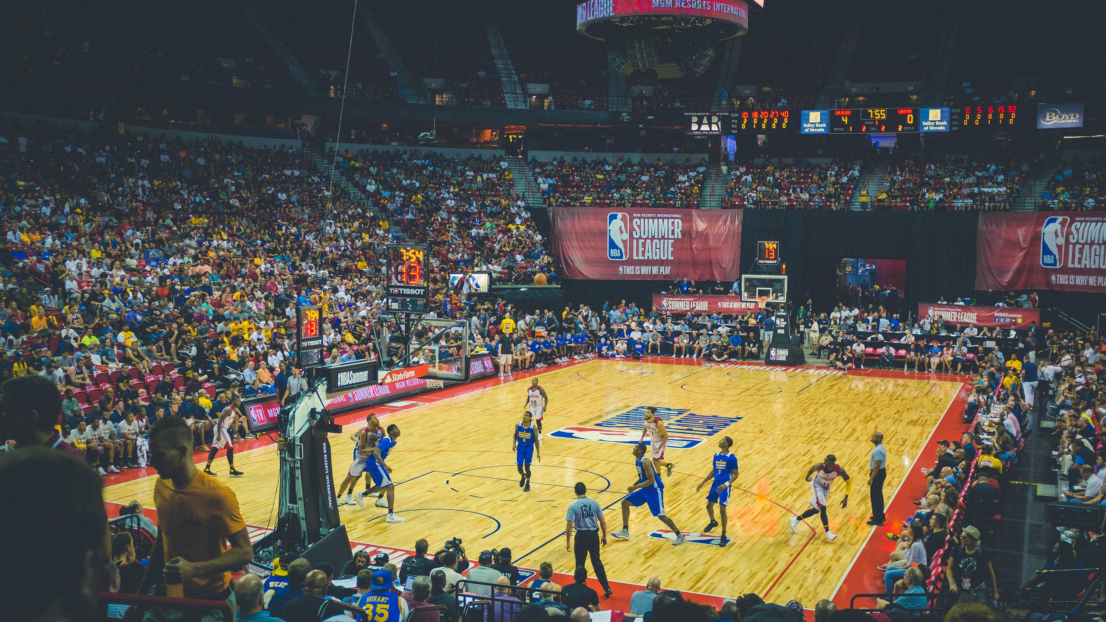 开云体育在线入口-历史回顾：联盟中永恒的经典阵容，联盟历代阵营领袖